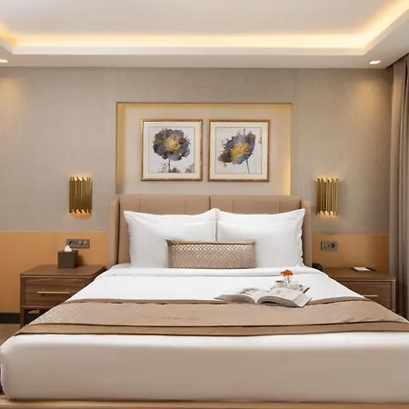 Hotel Me By Mula 4*