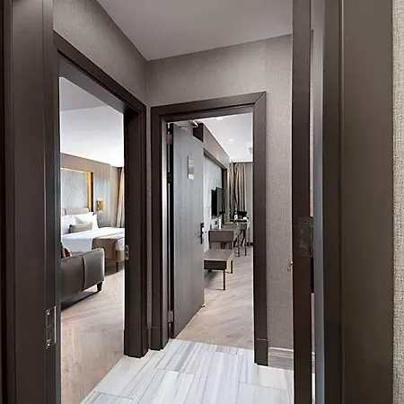 Hotel Me By Mula